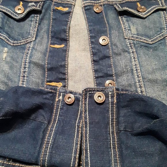RUE 21 CROPPED JACKET -JUNIOR SIZE CURVY LARGE 2 POCKETS DISTRESSED JEAN JACKET - Picture 8 of 8